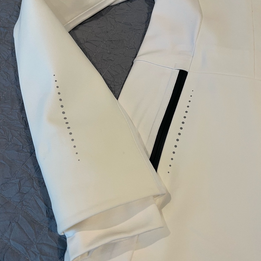 Lululemon Cross Chill Performance Jacket 6 - Picture 11 of 16